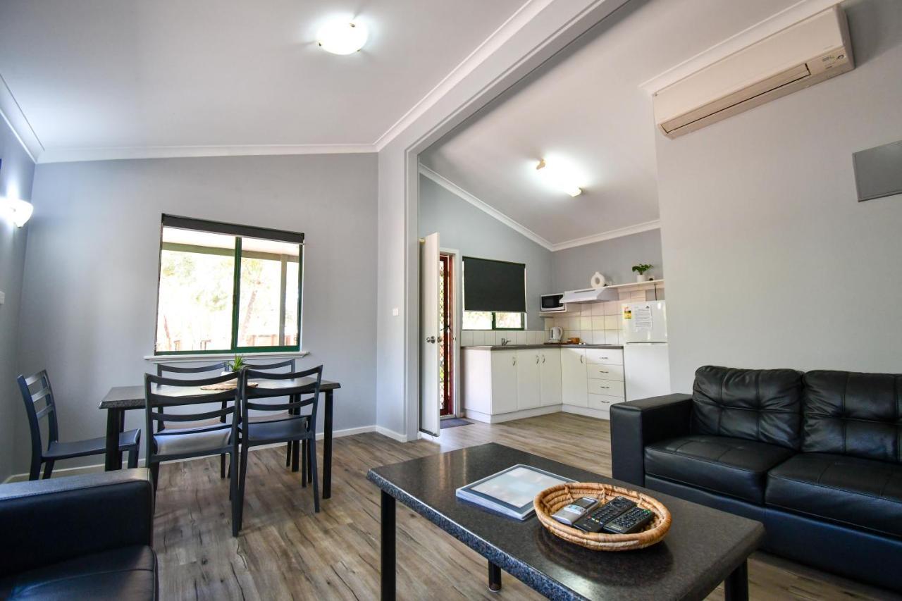 Gracetown Caravan Park Екстер'єр фото