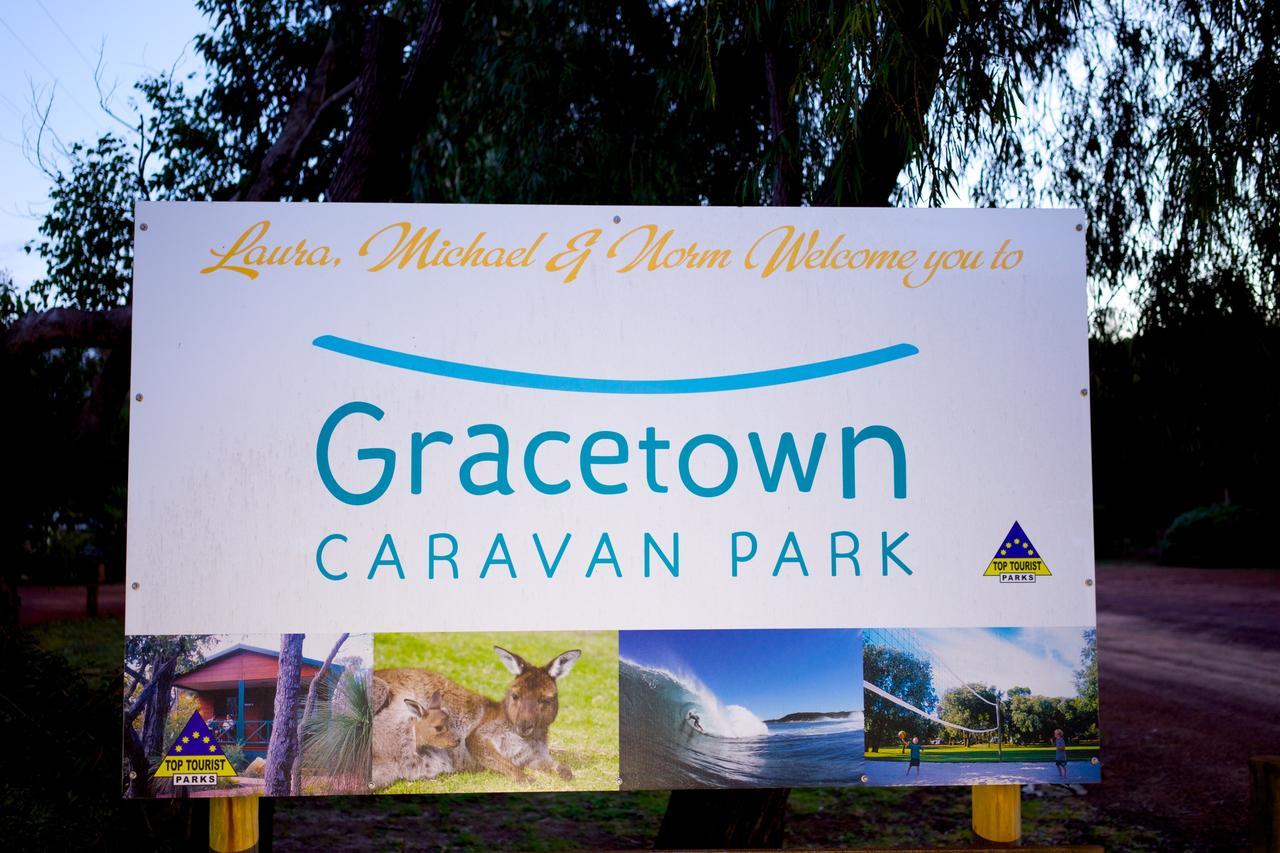 Gracetown Caravan Park Екстер'єр фото