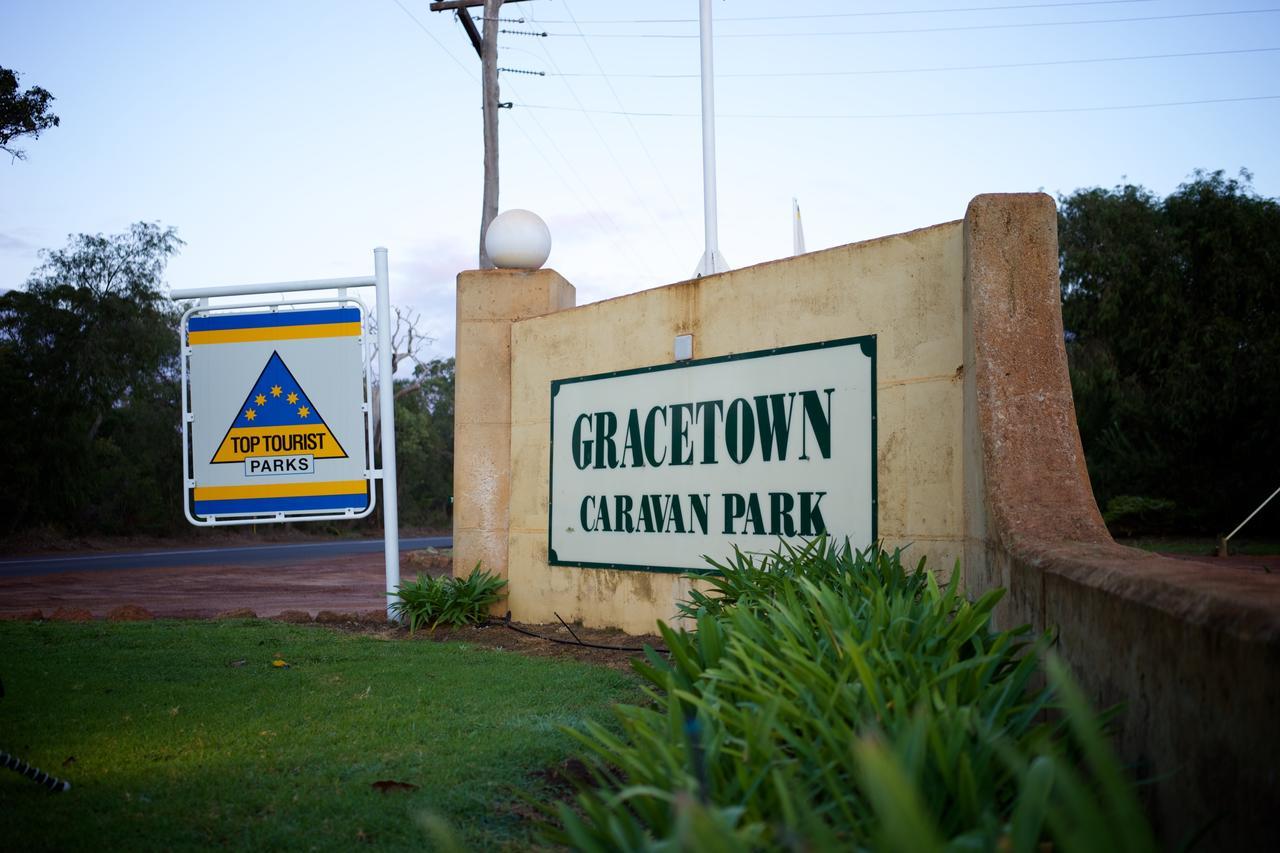 Gracetown Caravan Park Екстер'єр фото